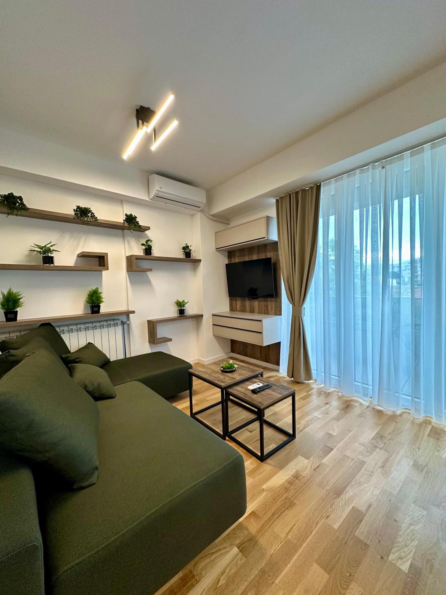 Downtown Riverside Apartments Skopje Exterior photo