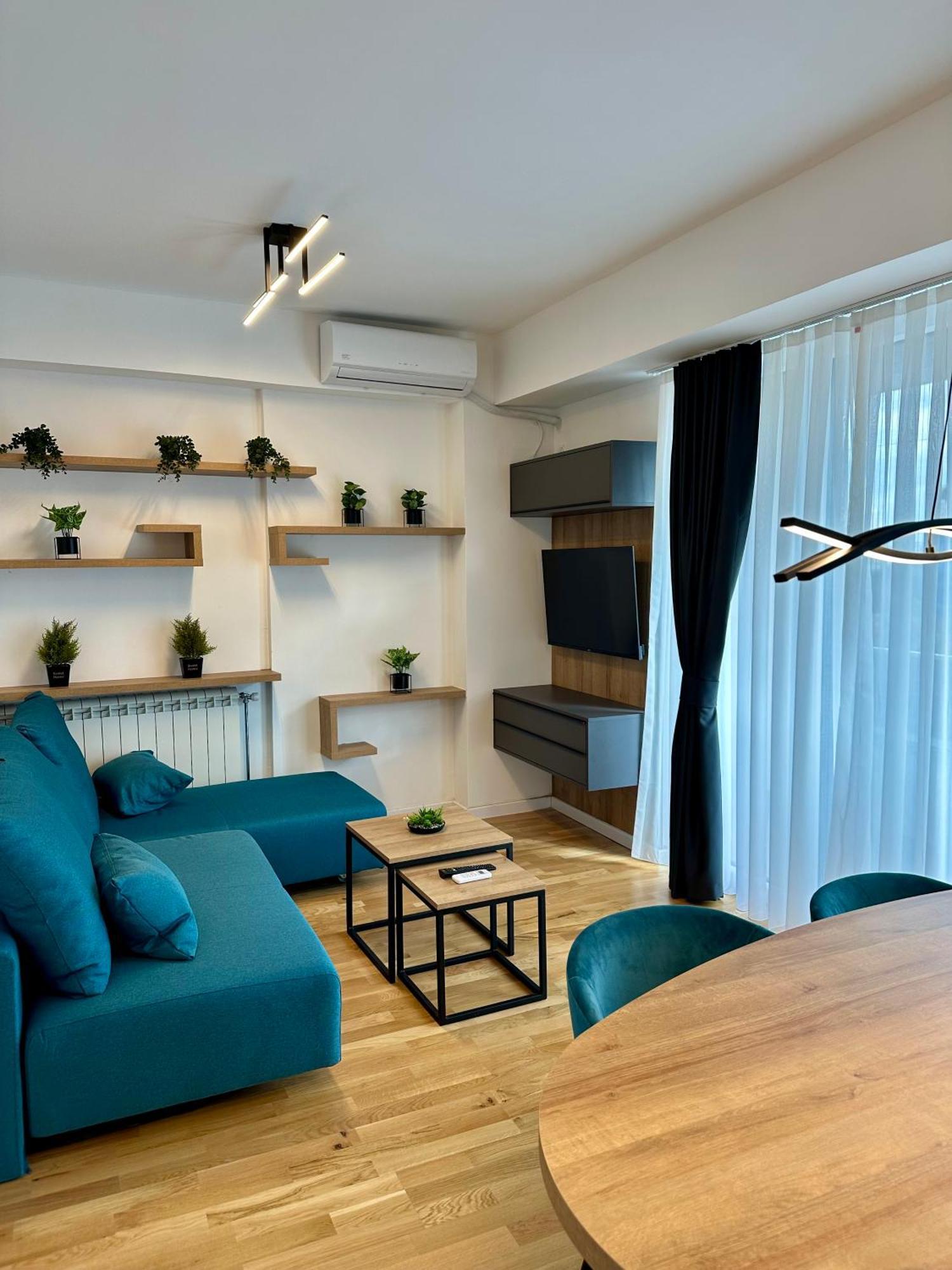 Downtown Riverside Apartments Skopje Exterior photo