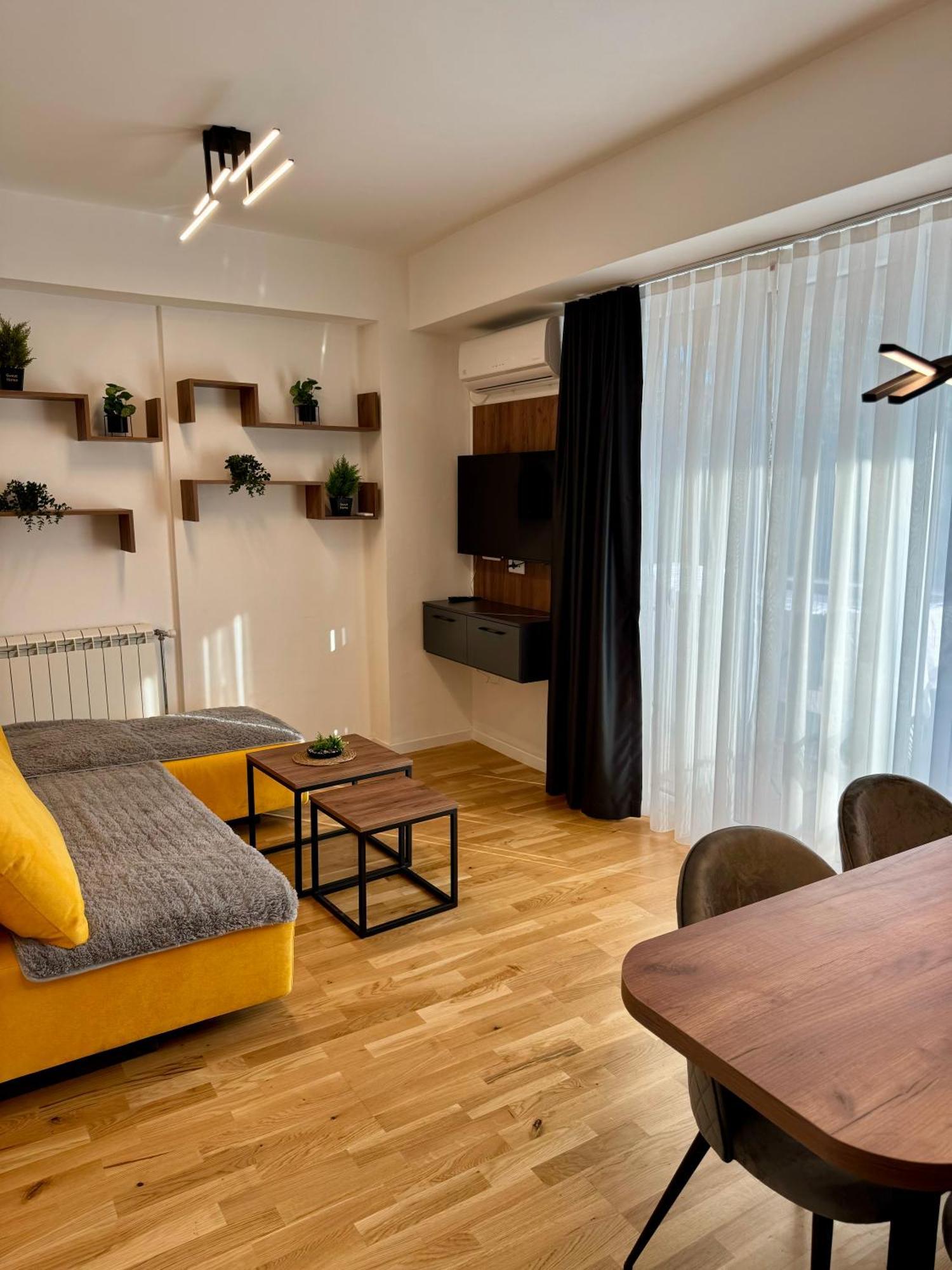 Downtown Riverside Apartments Skopje Exterior photo